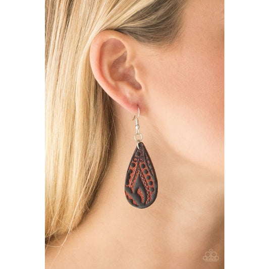 Paparazzi Get In The Groove - Brown Earrings