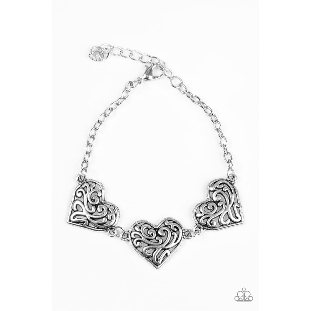 Paparazzi Heartfelt Harmony - Silver Bracelet