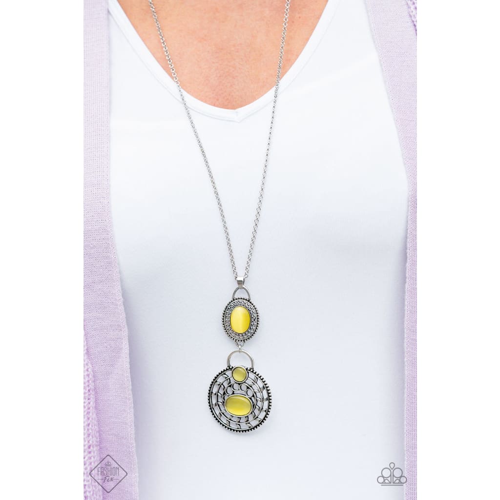 Paparazzi Hook, VINE, and Sinker - Yellow