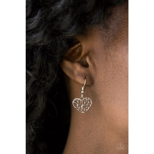 Paparazzi Less Is AMOUR - Silver Heart Necklace