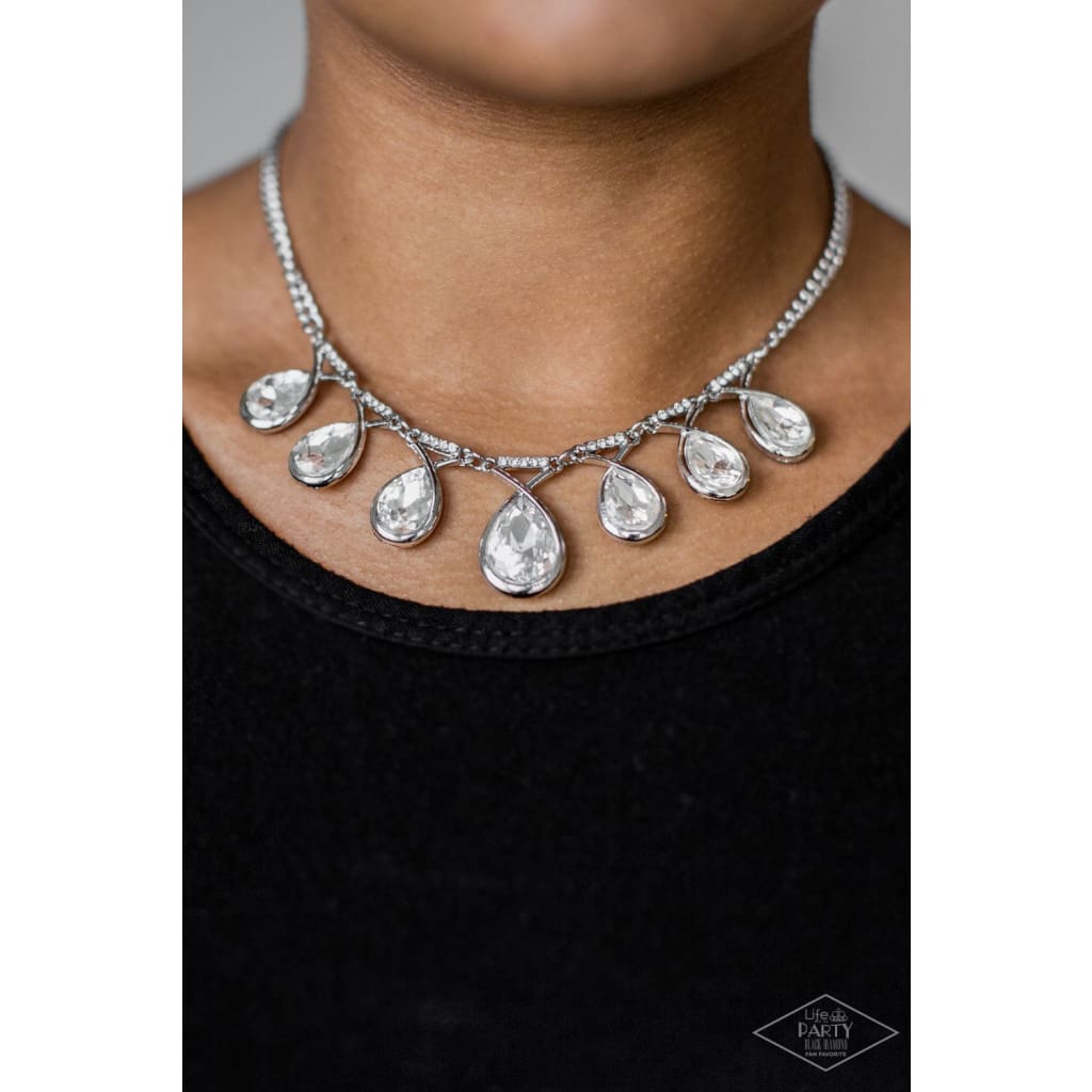 Paparazzi Love At FIERCE Sight - White
