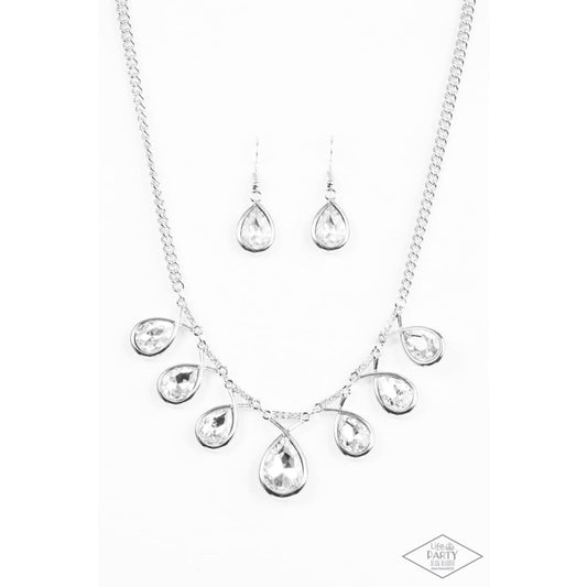 Paparazzi Love At FIERCE Sight - White