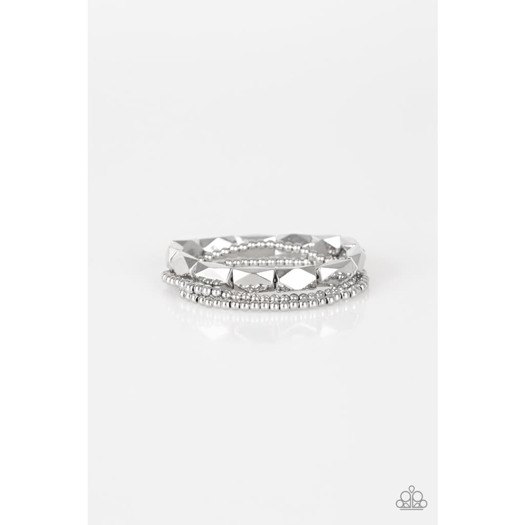 Paparazzi Metal Movement - Silver