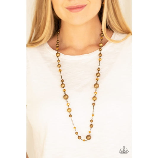 Paparazzi Modernly Majestic - Brass