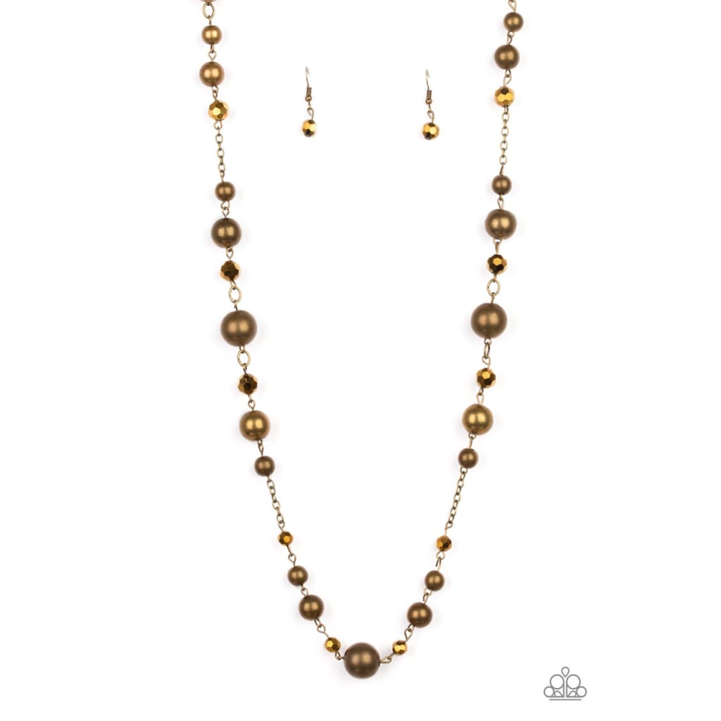 Paparazzi Modernly Majestic - Brass
