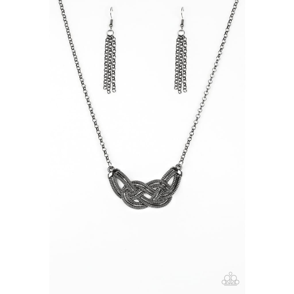 Paparazzi Nautically Naples - Black/Gunmetal