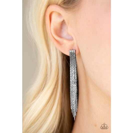 Paparazzi Night At The Oscars - Black Earrings