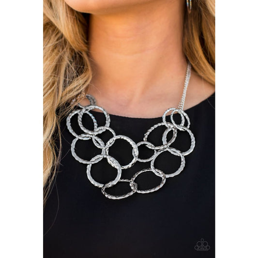 Paparazzi Radiant Ringmaster - Silver Necklace