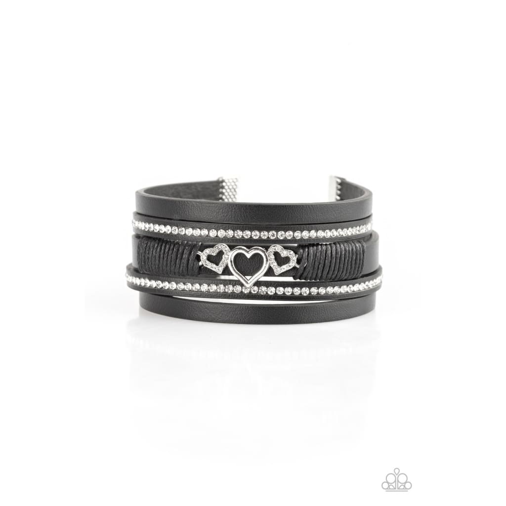 Paparazzi Rebel Valentine - Black