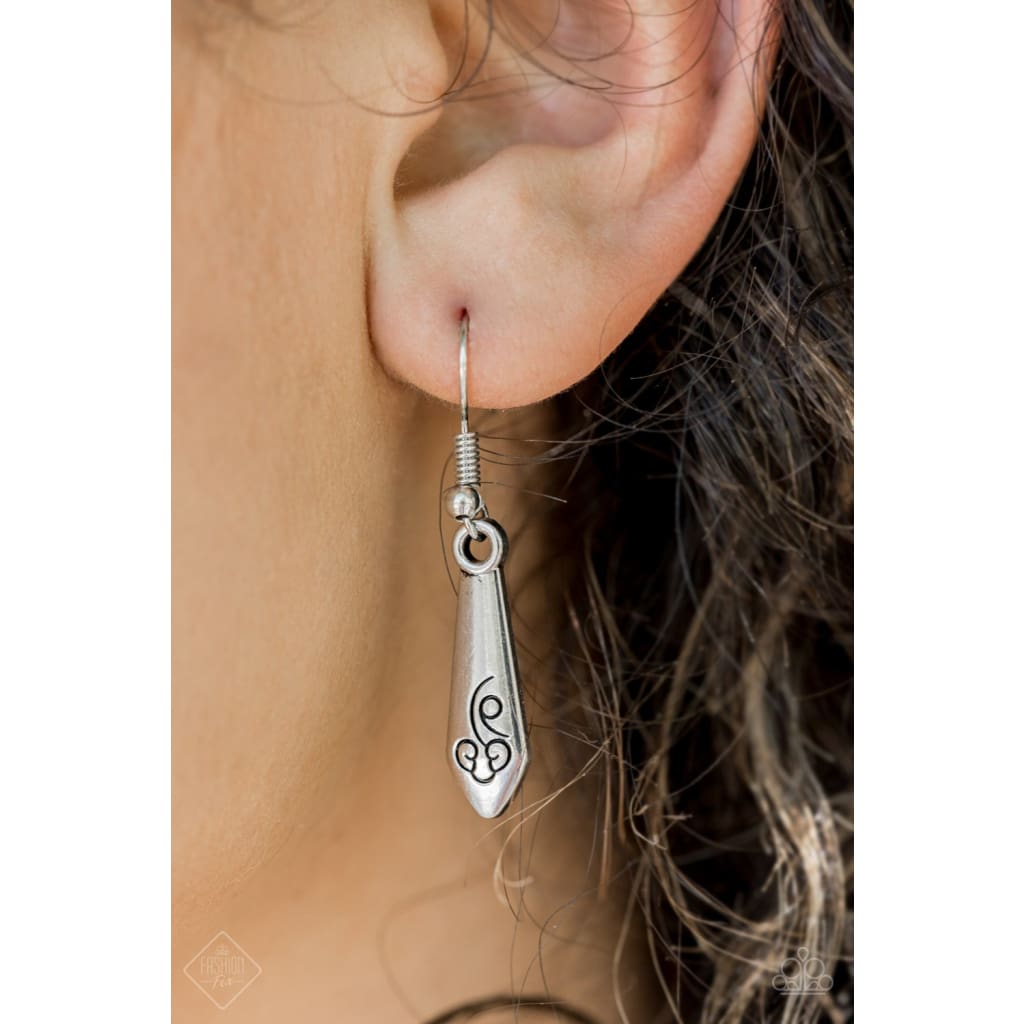 Paparazzi Rogue Vogue - Silver