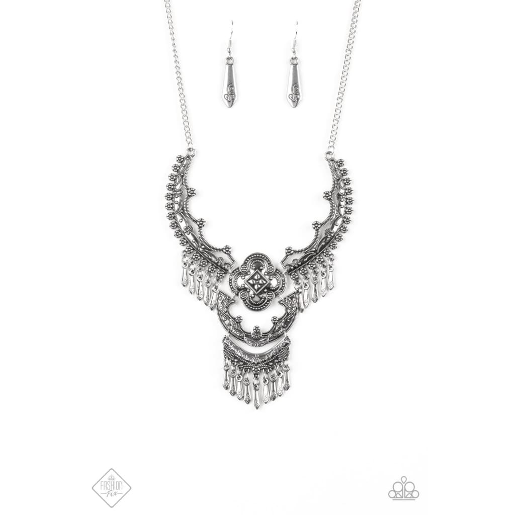 Paparazzi Rogue Vogue - Silver