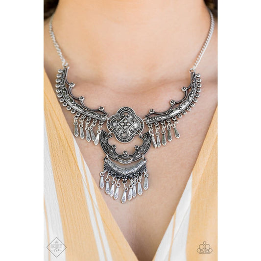 Paparazzi Rogue Vogue - Silver