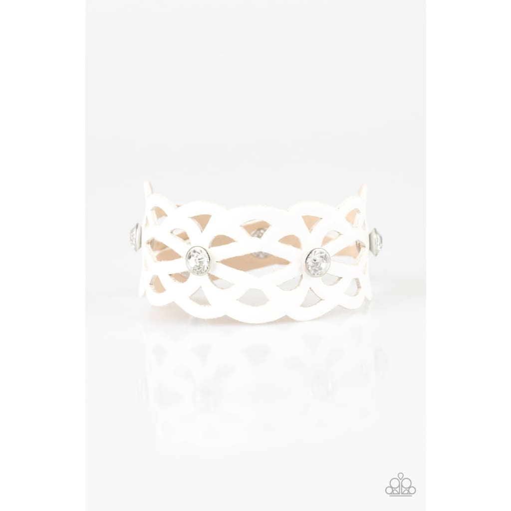 Paparazzi Runaway Radiance - White