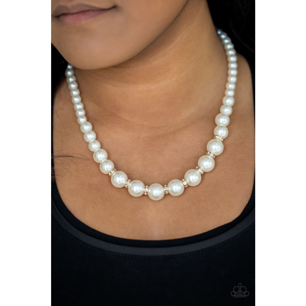 Paparazzi Showtime Shimmer Gold Necklace