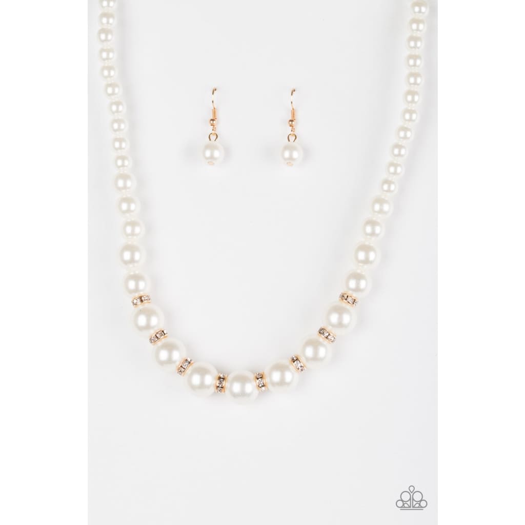 Paparazzi Showtime Shimmer Gold Necklace