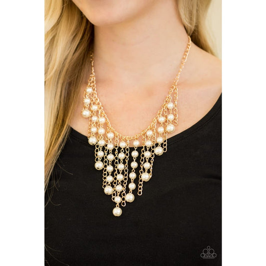Paparazzi STUN Control - Gold Pearl Necklace