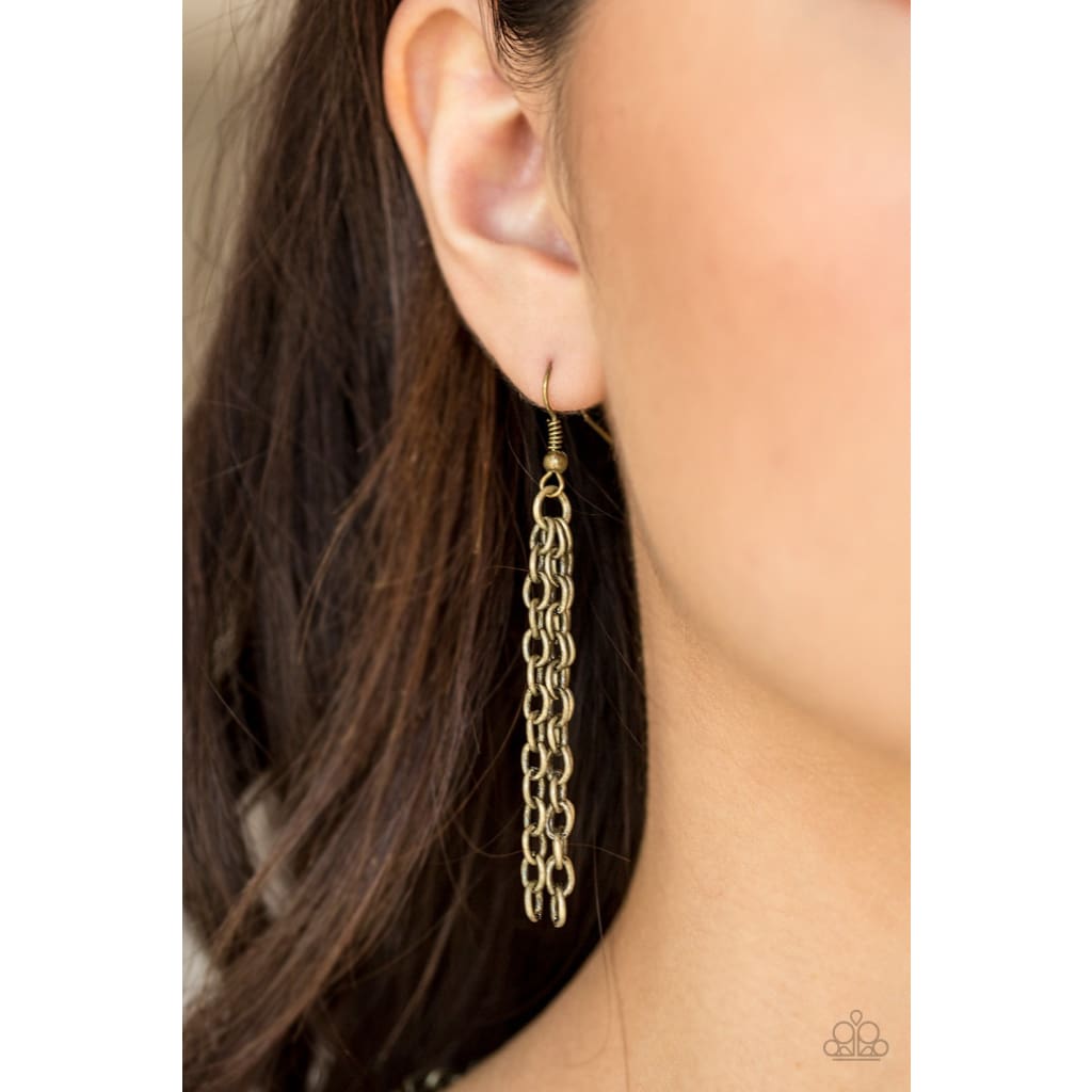 Paparazzi Texas Temptress Brass