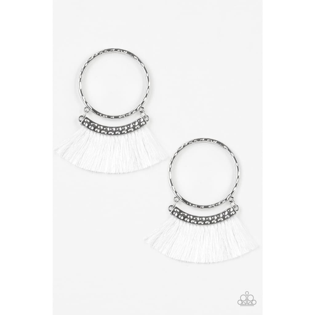 Paparazzi This Is Sparta! - White - Paparazzi jewelry images