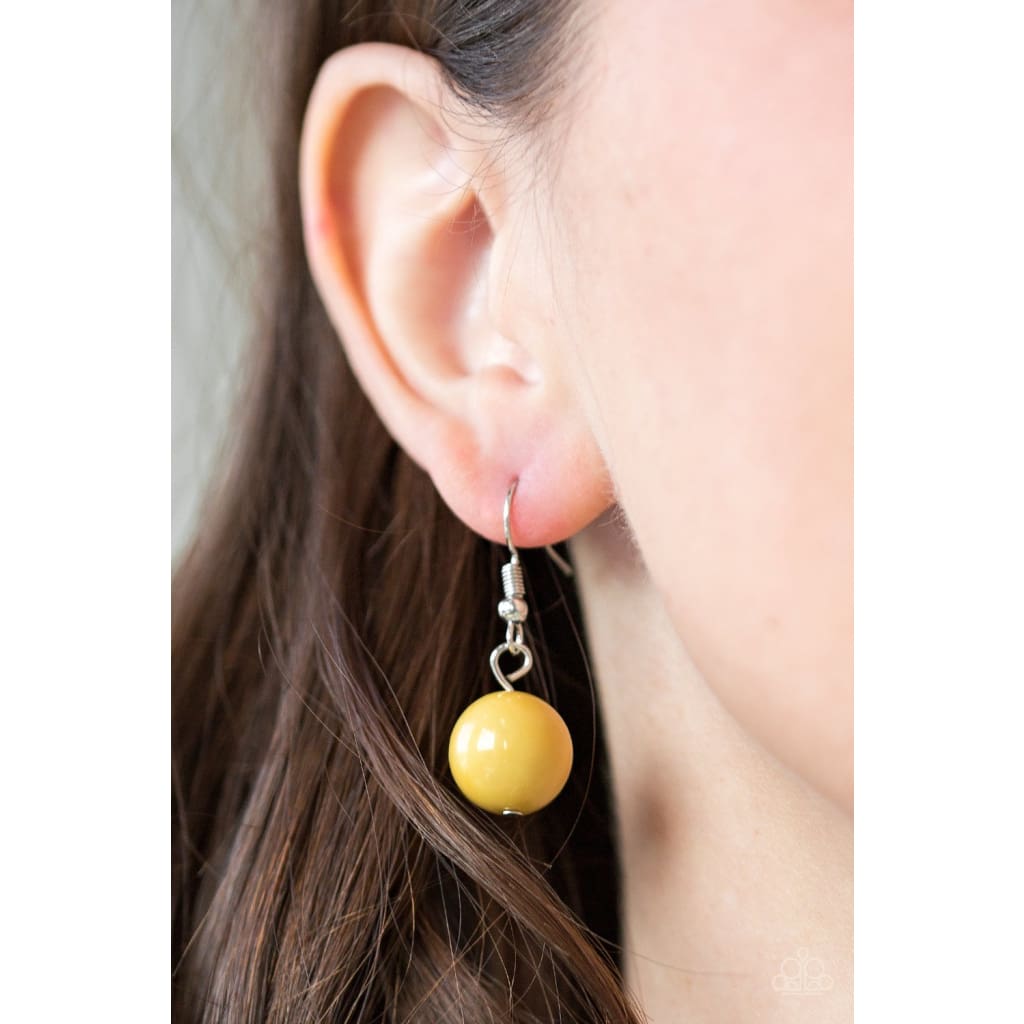 Paparazzi Top Pop - Yellow - A Finishing Touch