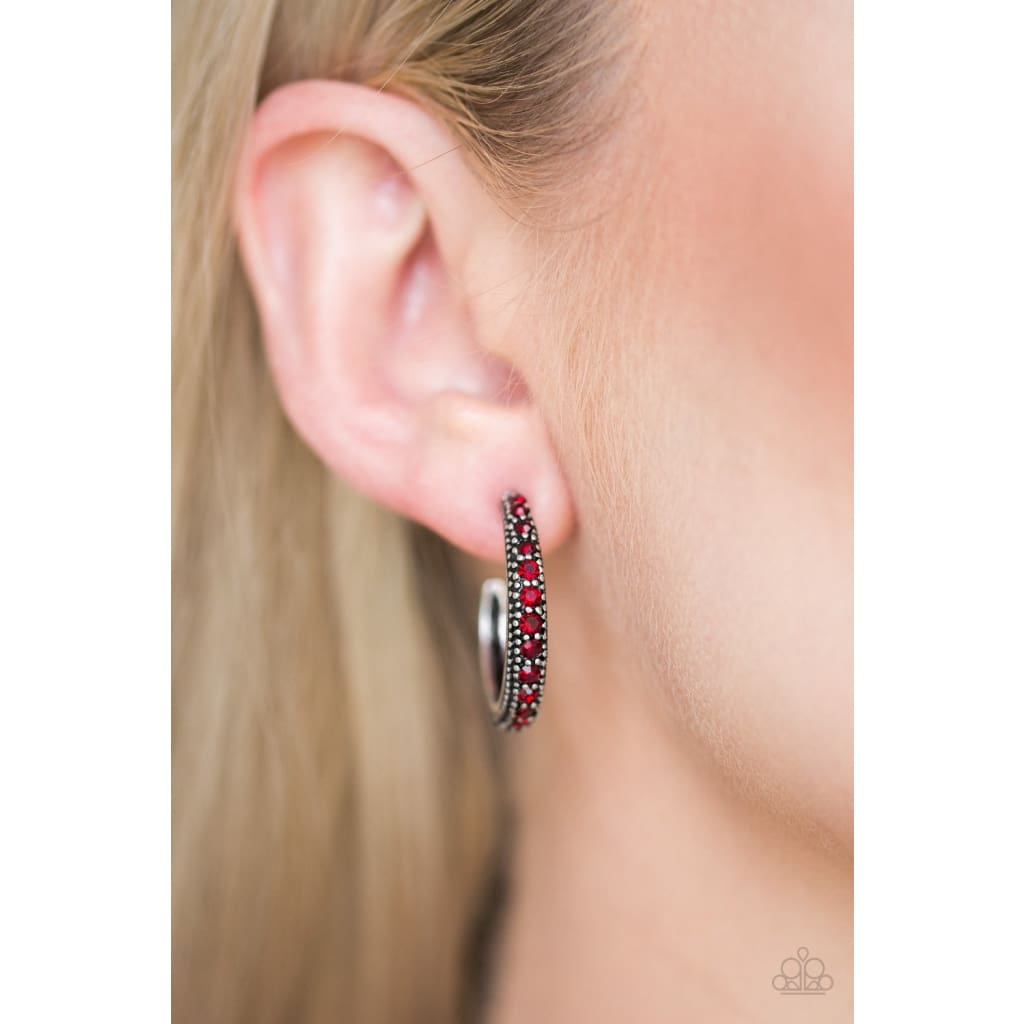 Paparazzi Twinkling Tinseltown - Red