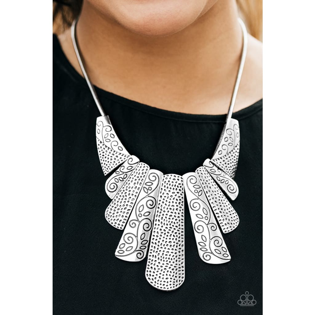 Paparazzi Untamed - Silver