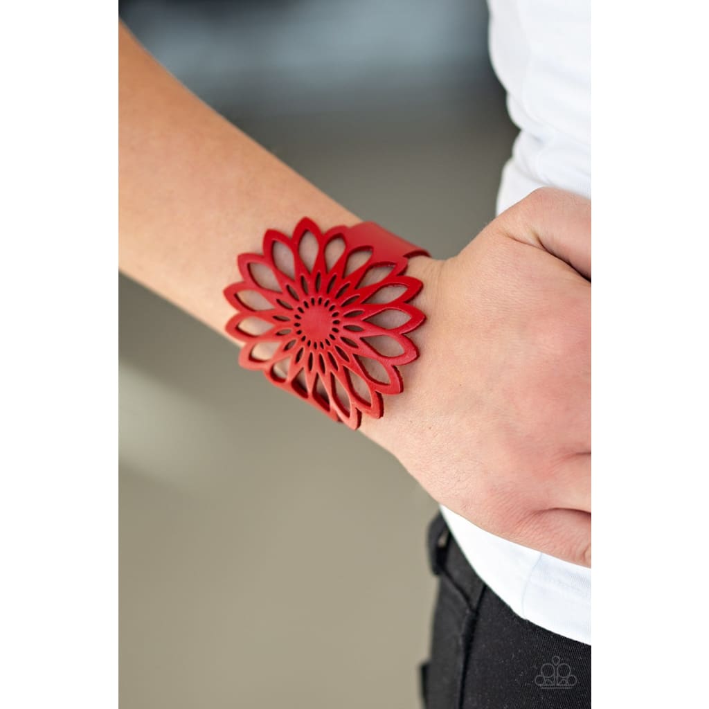 Paparazzi Wildly Wildflower Red