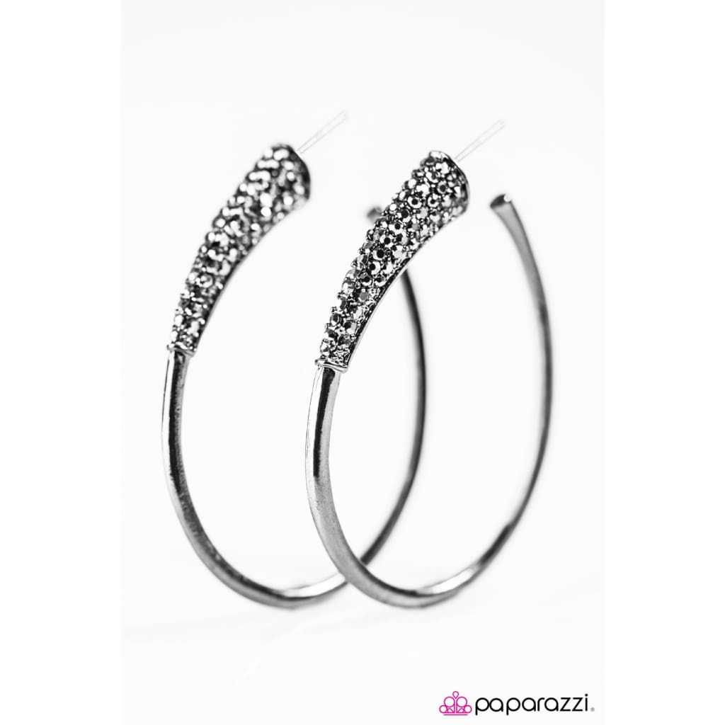Paparazzi Winter Ice - Black Earrings - Bling Jewelry Paparazzi jewelry images